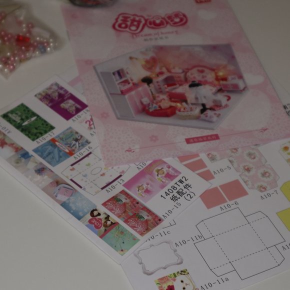 DIY Miniature Kit for a Dreamy Pink Bedroom - Picture 6 of 11